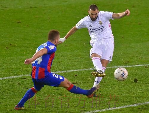 西甲-本泽马2射1传!奥利奥破门 皇马3-0加迪斯